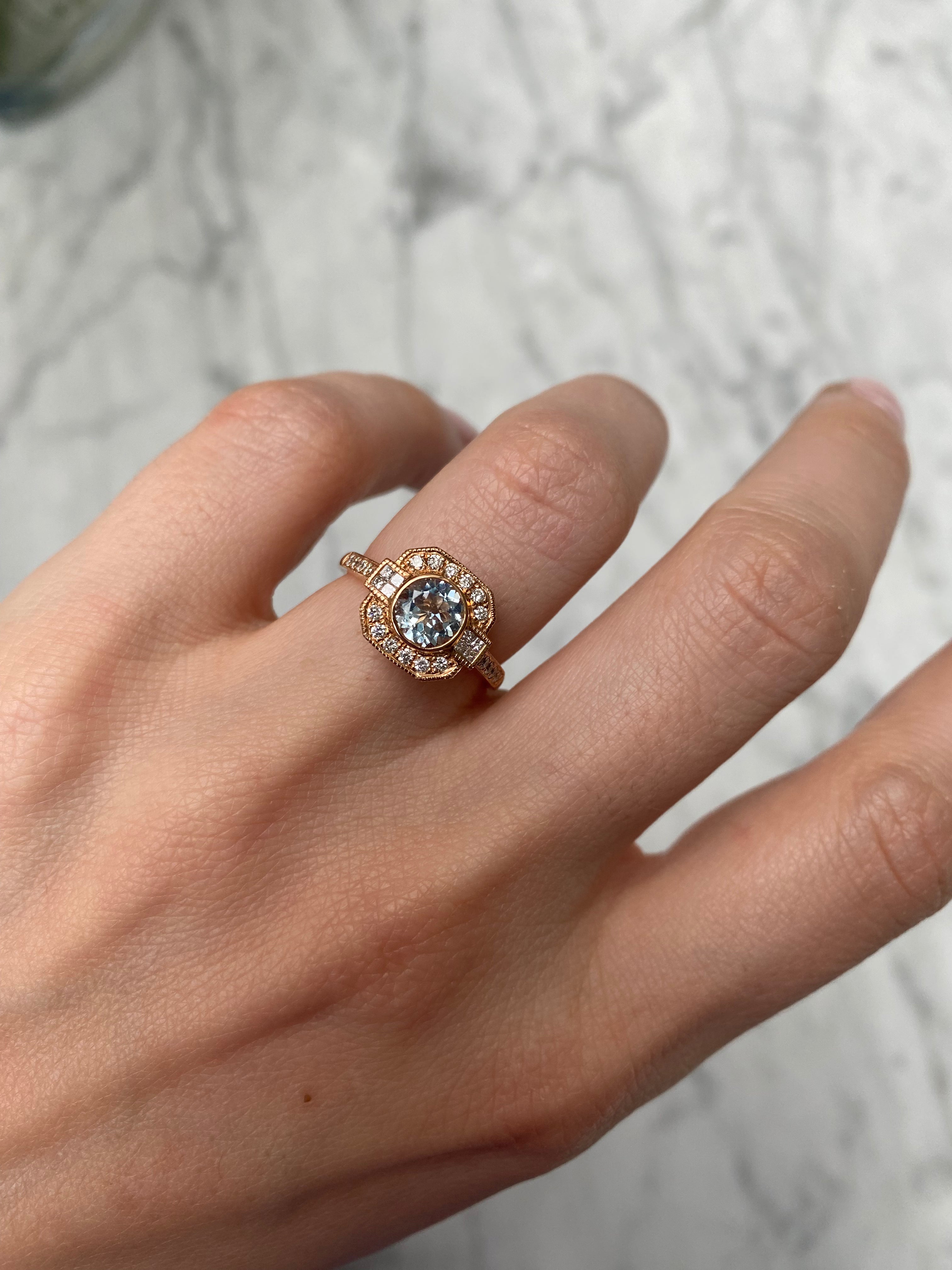 Ronde ring met aquamarijn