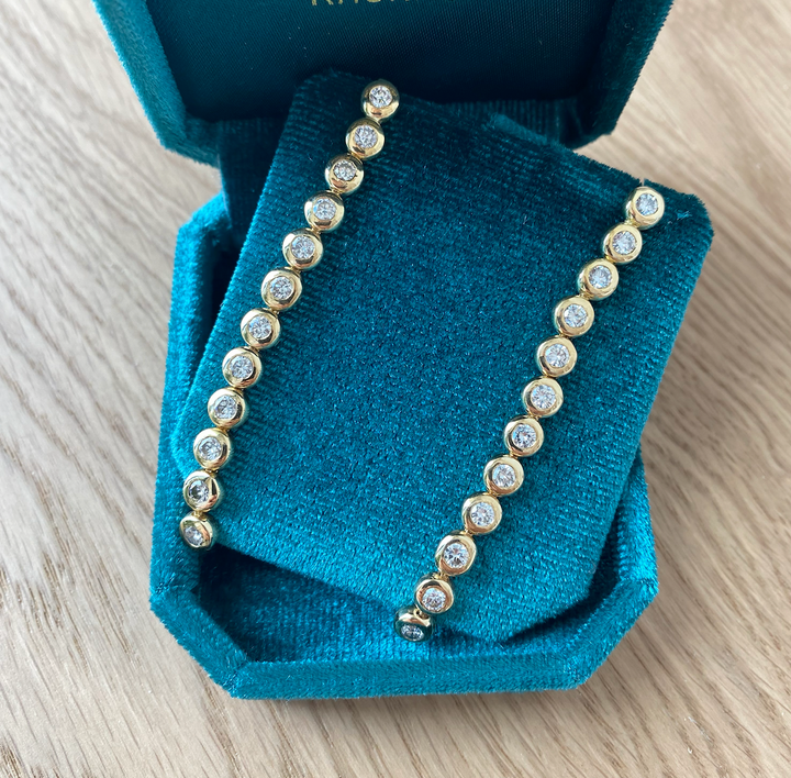 Bezel zetting diamant oorbellen