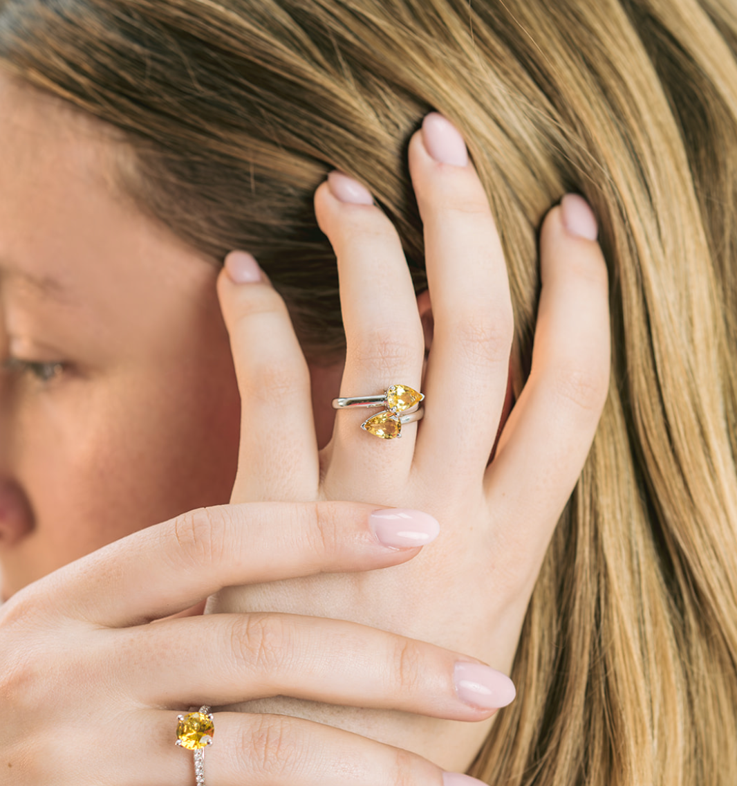 Witgouden ring met peer citrienen