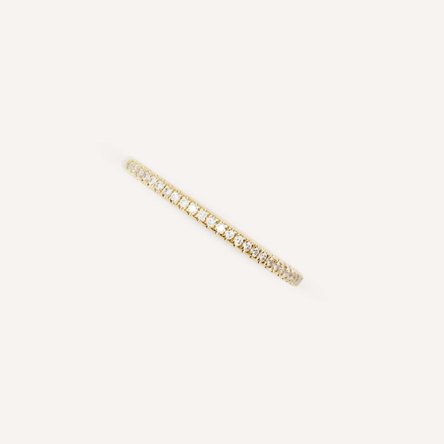 Subtle diamond ring