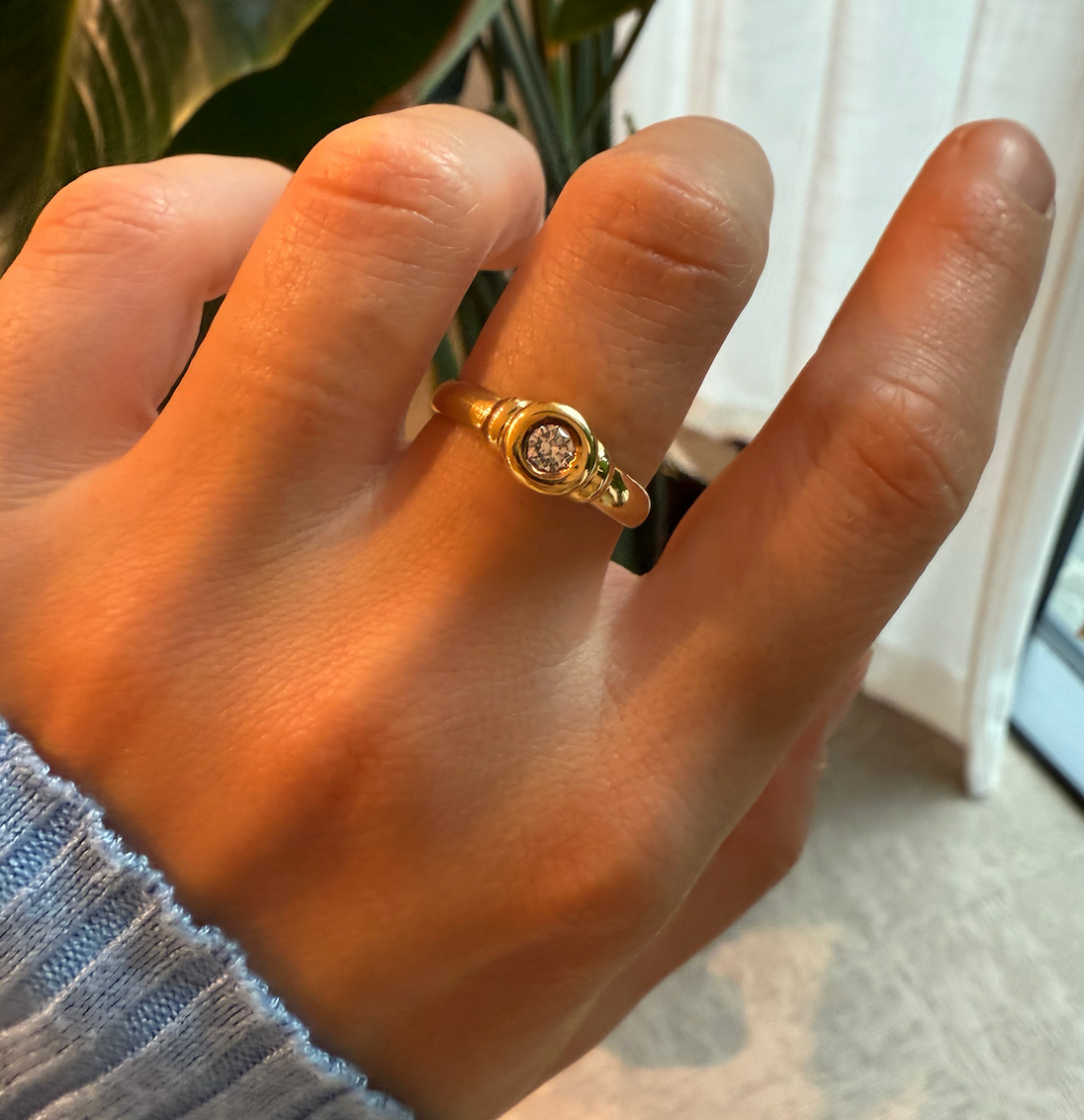 Ring met centrale diamant