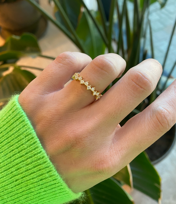 Ring met natuurlijke diamanten