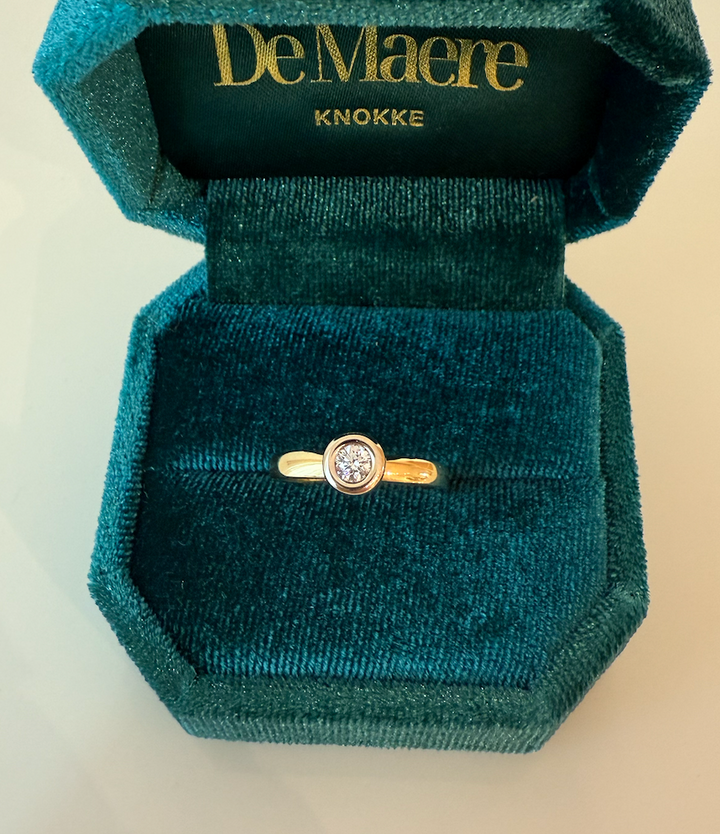 Ring met solitaire