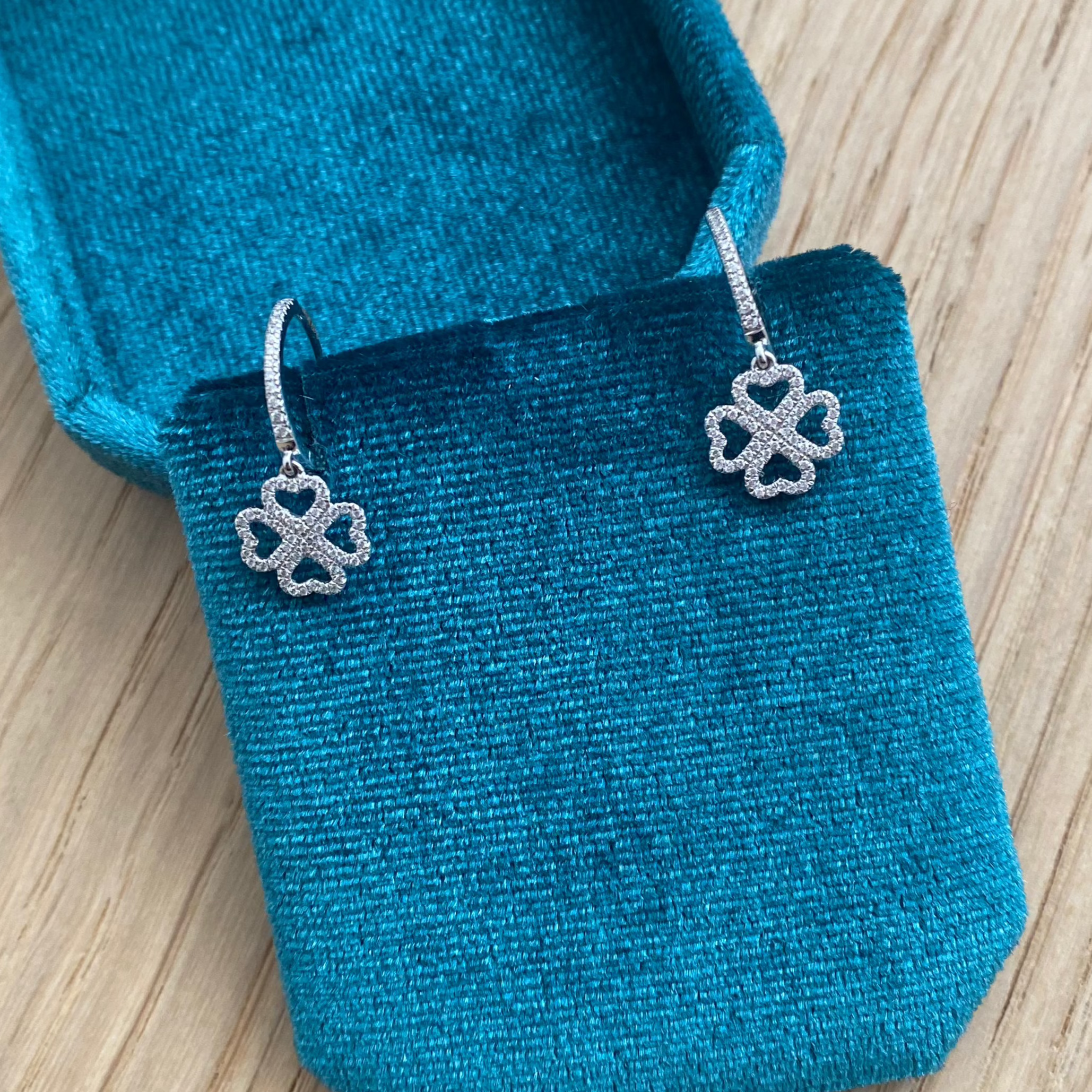 hartjes oorbellen diamantjes