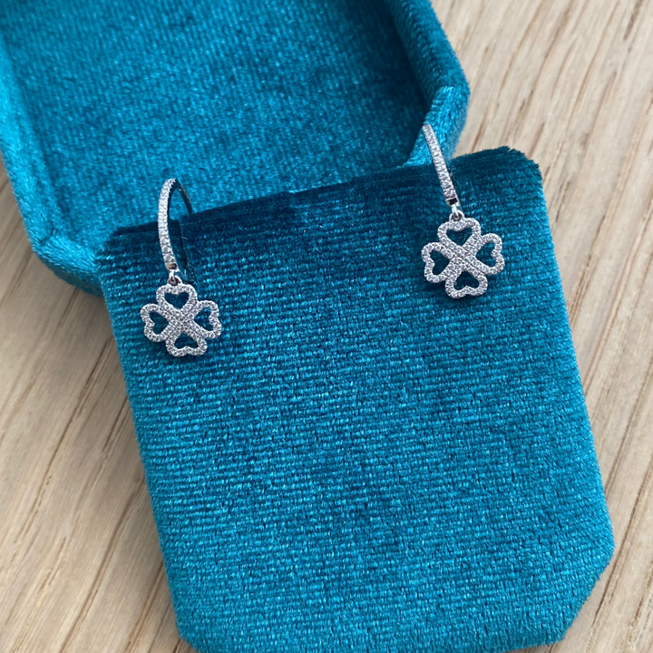 hartjes oorbellen diamantjes