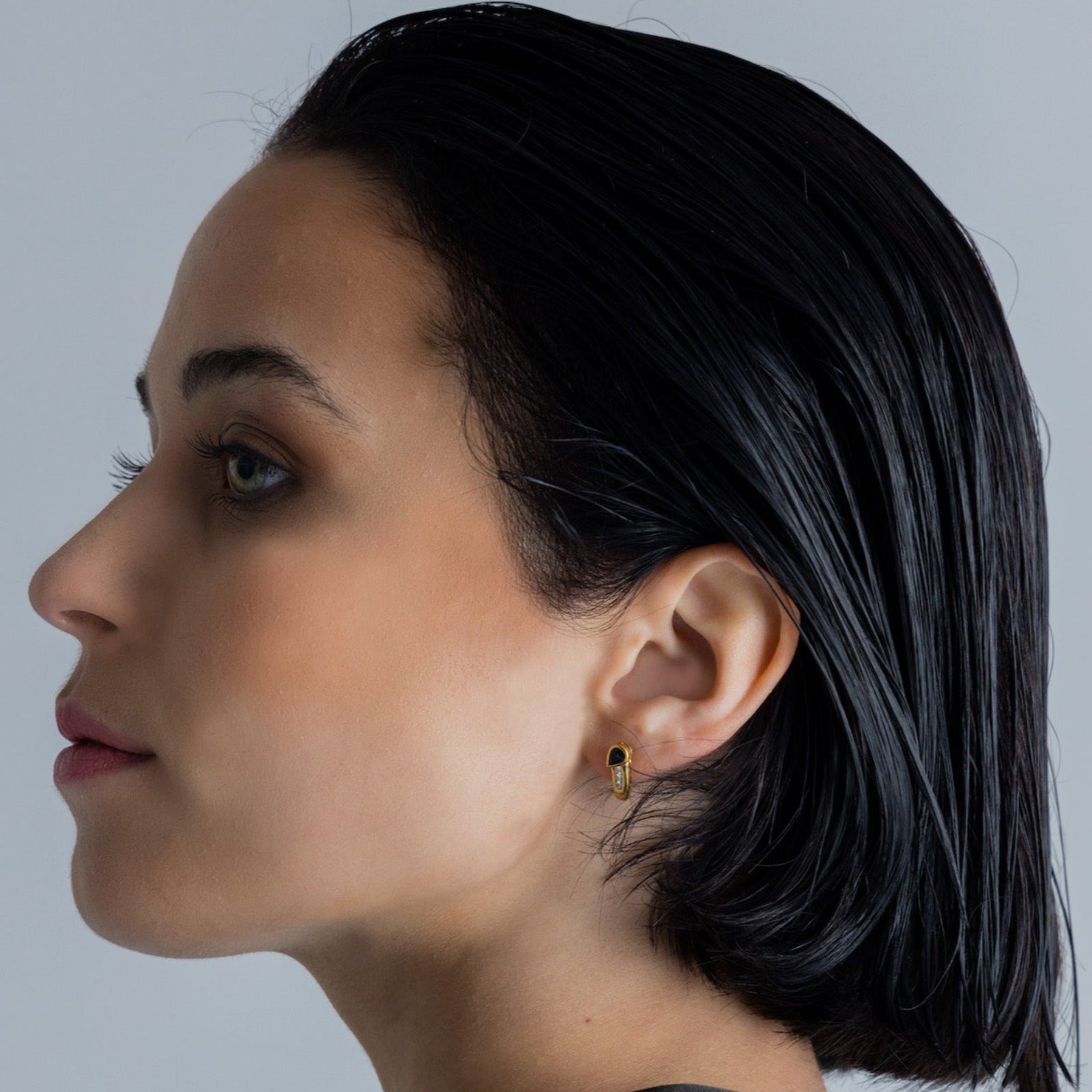 Sapphire diamonds earrings