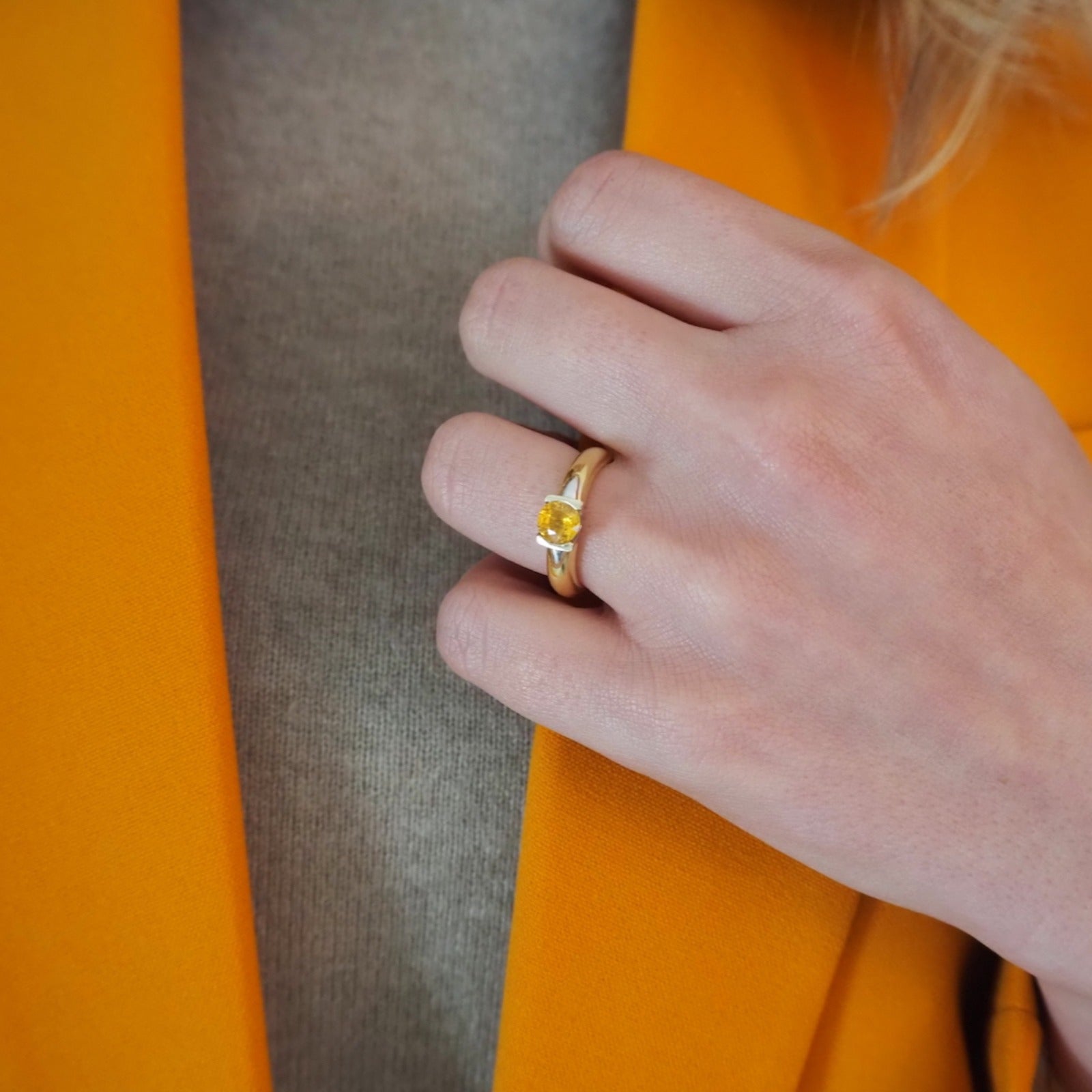 ring met gele saffieren - De Maere