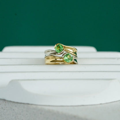 Duo green tourmalin ring