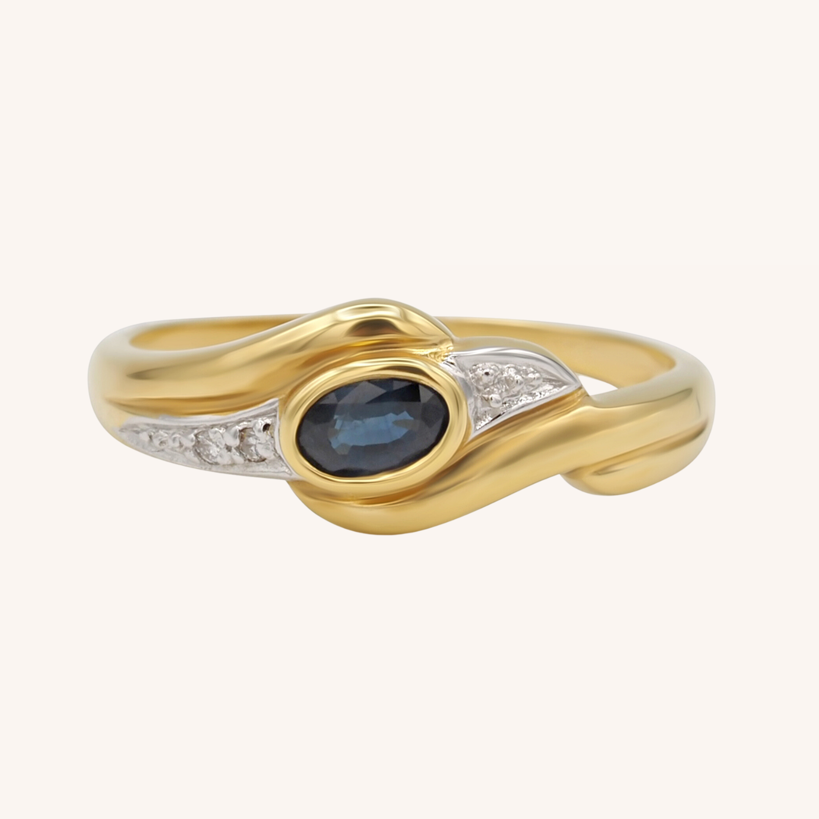 Sapphire diamonds wave ring