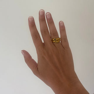 Sapphire snake ring - La Trouvaille