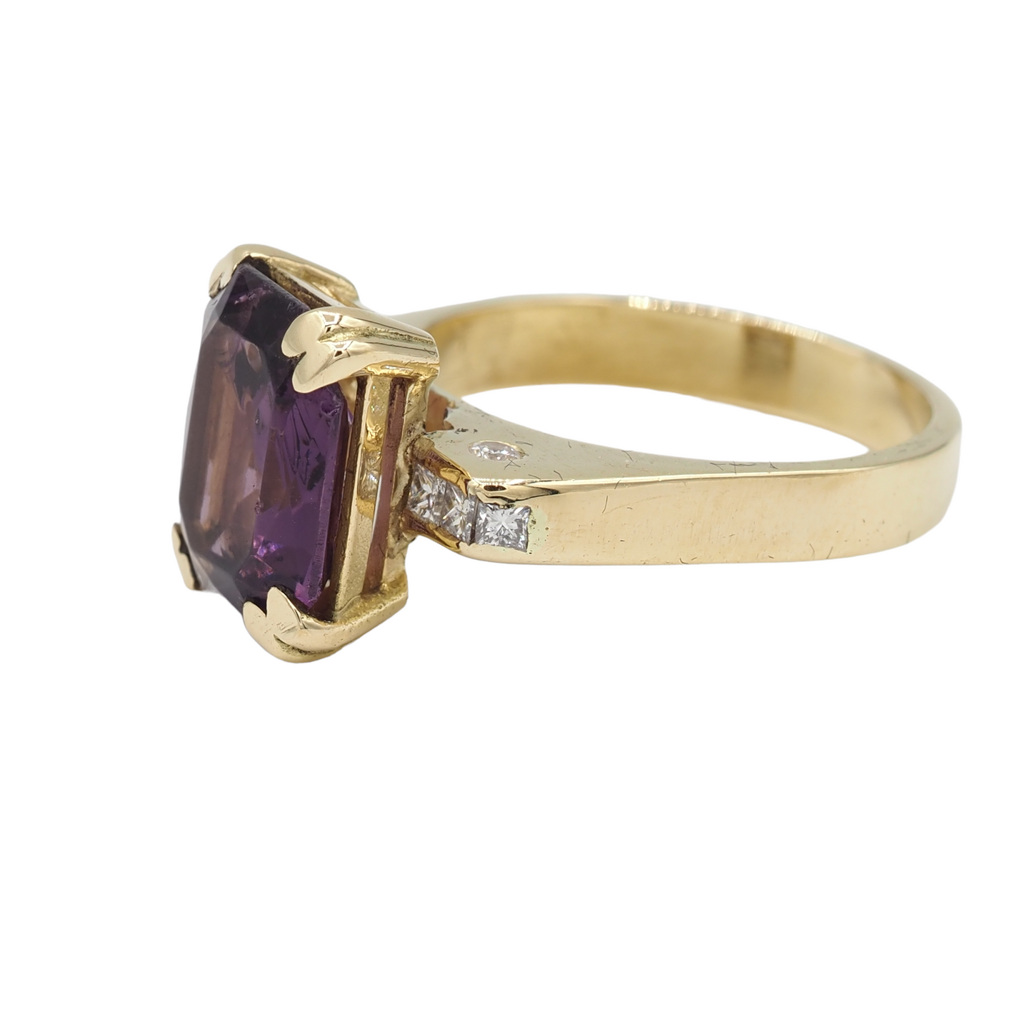Purple square ring